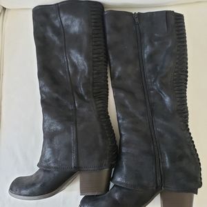 Very nice Fergalicious ladies boots.